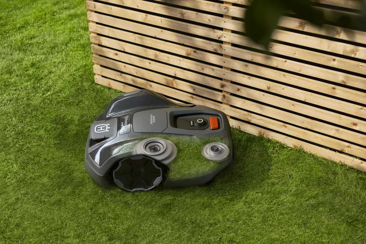 Husqvarna Automower 305E Nera Kosiarka automatyczna robot koszący