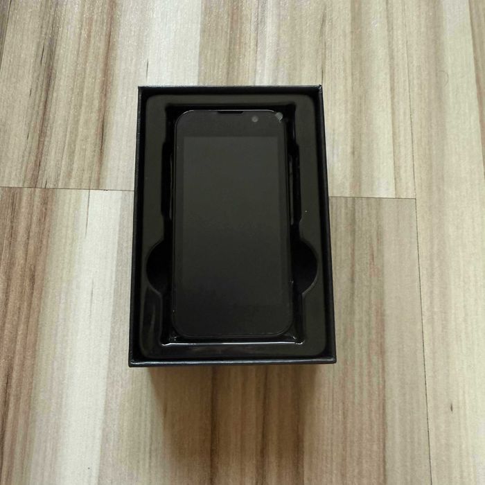 Mini smartfon 16GB + 2GB RAM