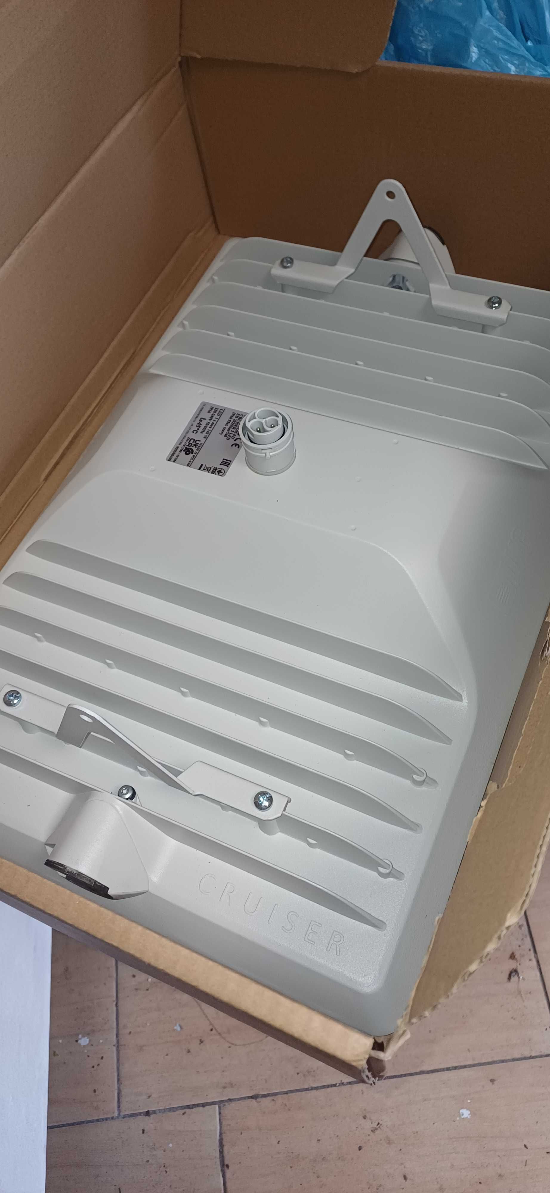 Lampa led LUG 143 W