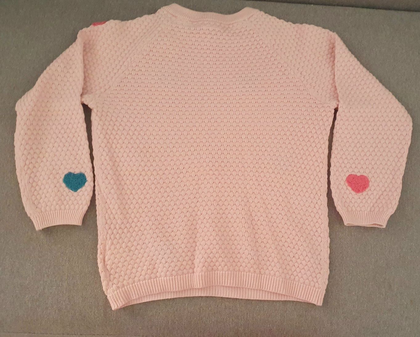 Sweterek w serduszka 98 104 H&M sweter różowy 110