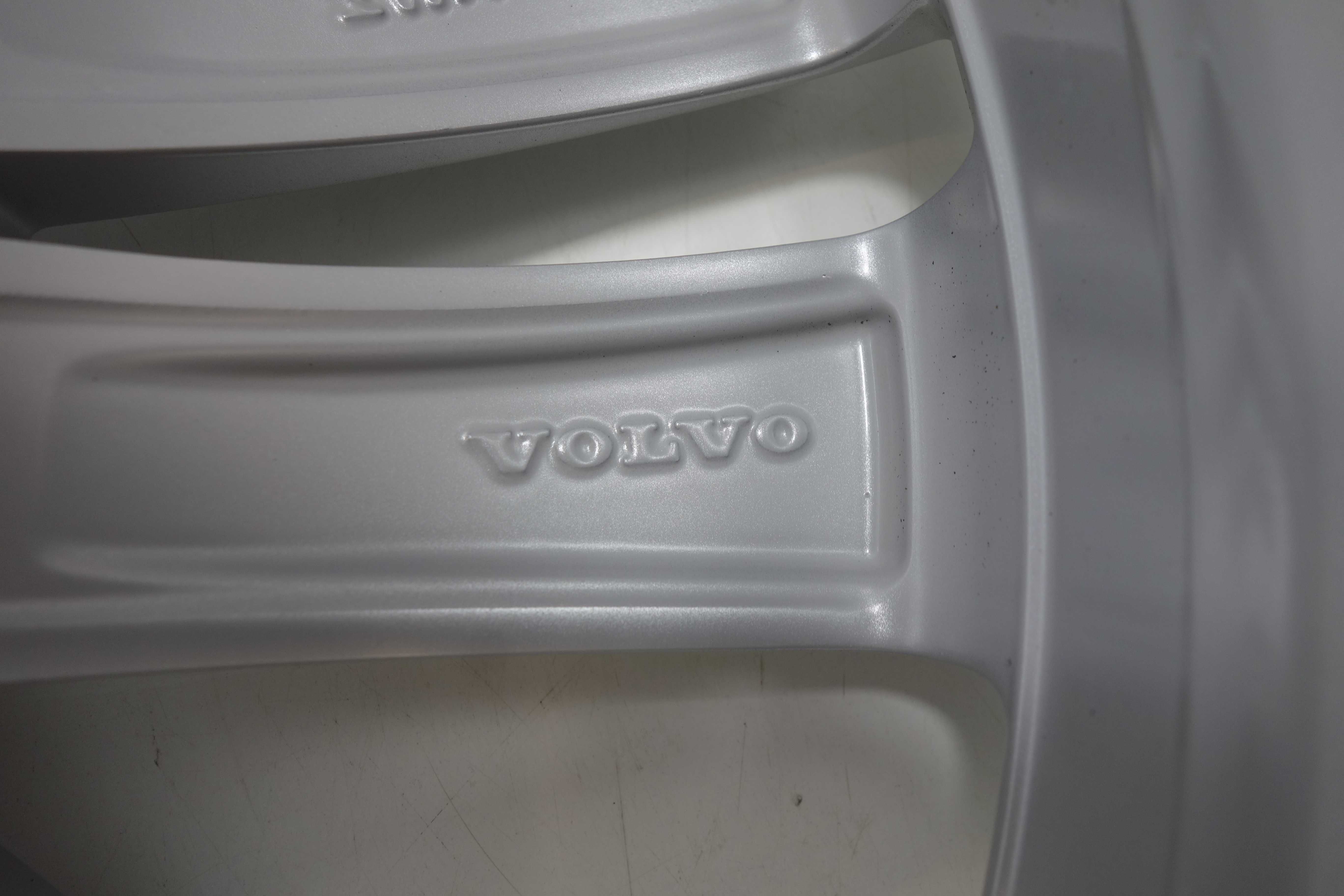 Alufelgi 17" 5x108 Volvo S60 V60 Ford Bronco Focus Maverick Srebrne903