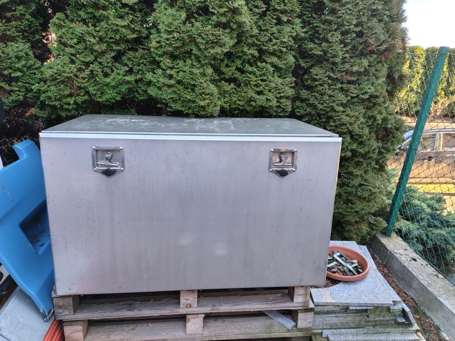 Skrzynia do samochodu ciężarowego