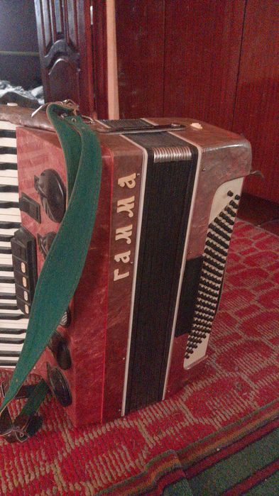 Акордеон гамма в гарному стані