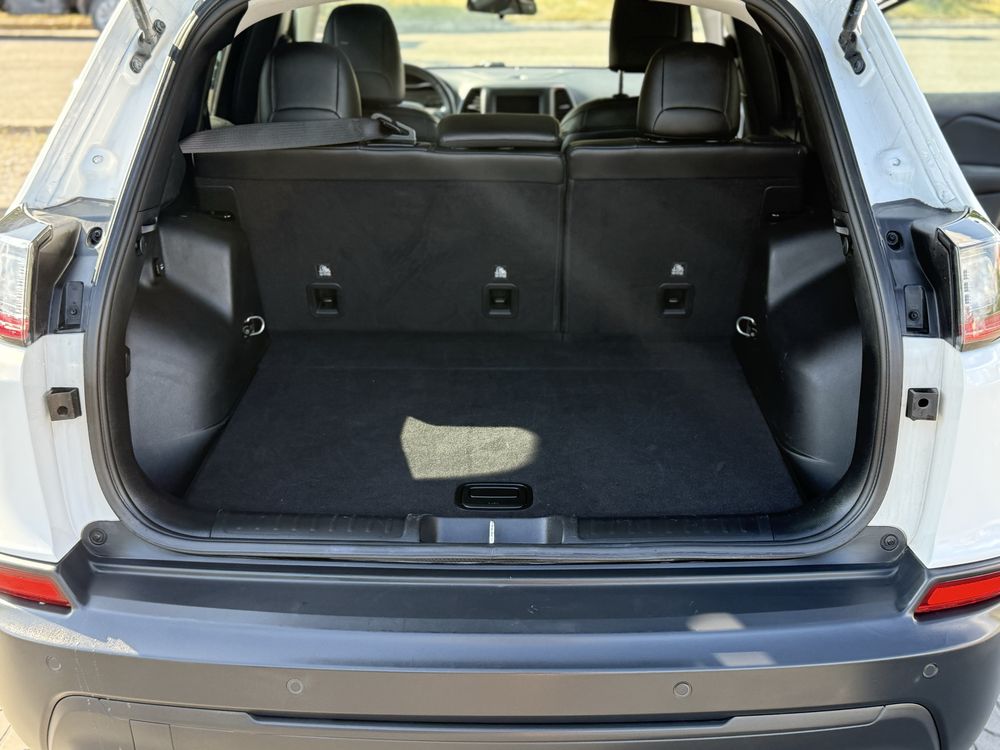 Jeep Cherokee Kl 2019 рік Latitude plus