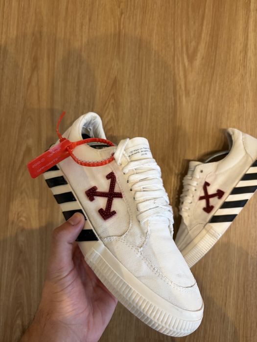Off-White Vulcanized Low
