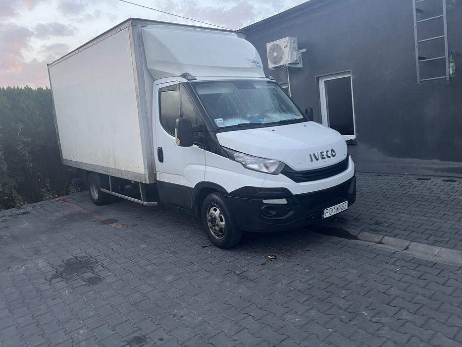 Samochód ciężarowy iveco