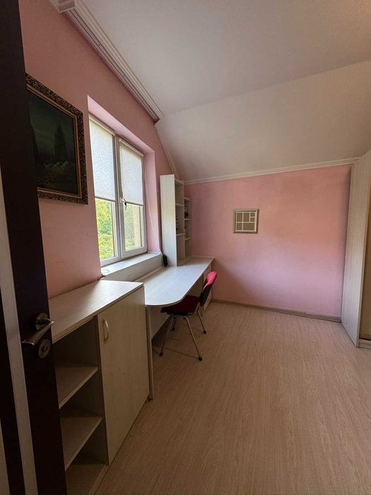 Здається Будинок по вулиці Київській