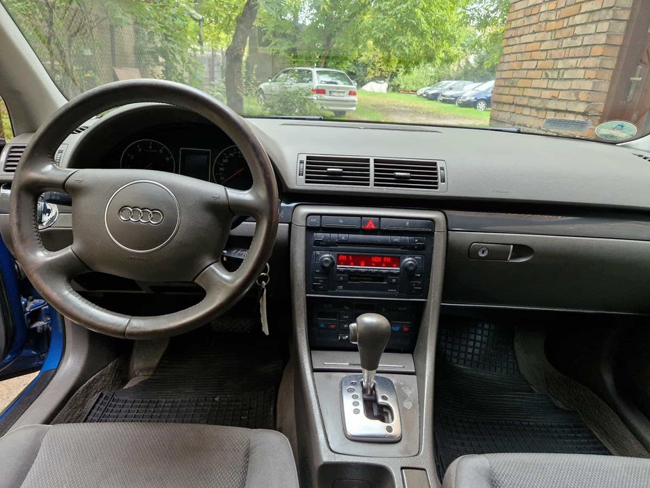 Audi A4 B6 2.4 V6 benzyna 2002r/automat,niski przebieg,subwoofer/