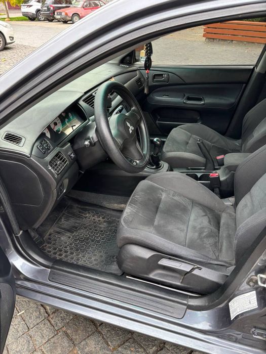 Mitsubishi lancer 2009