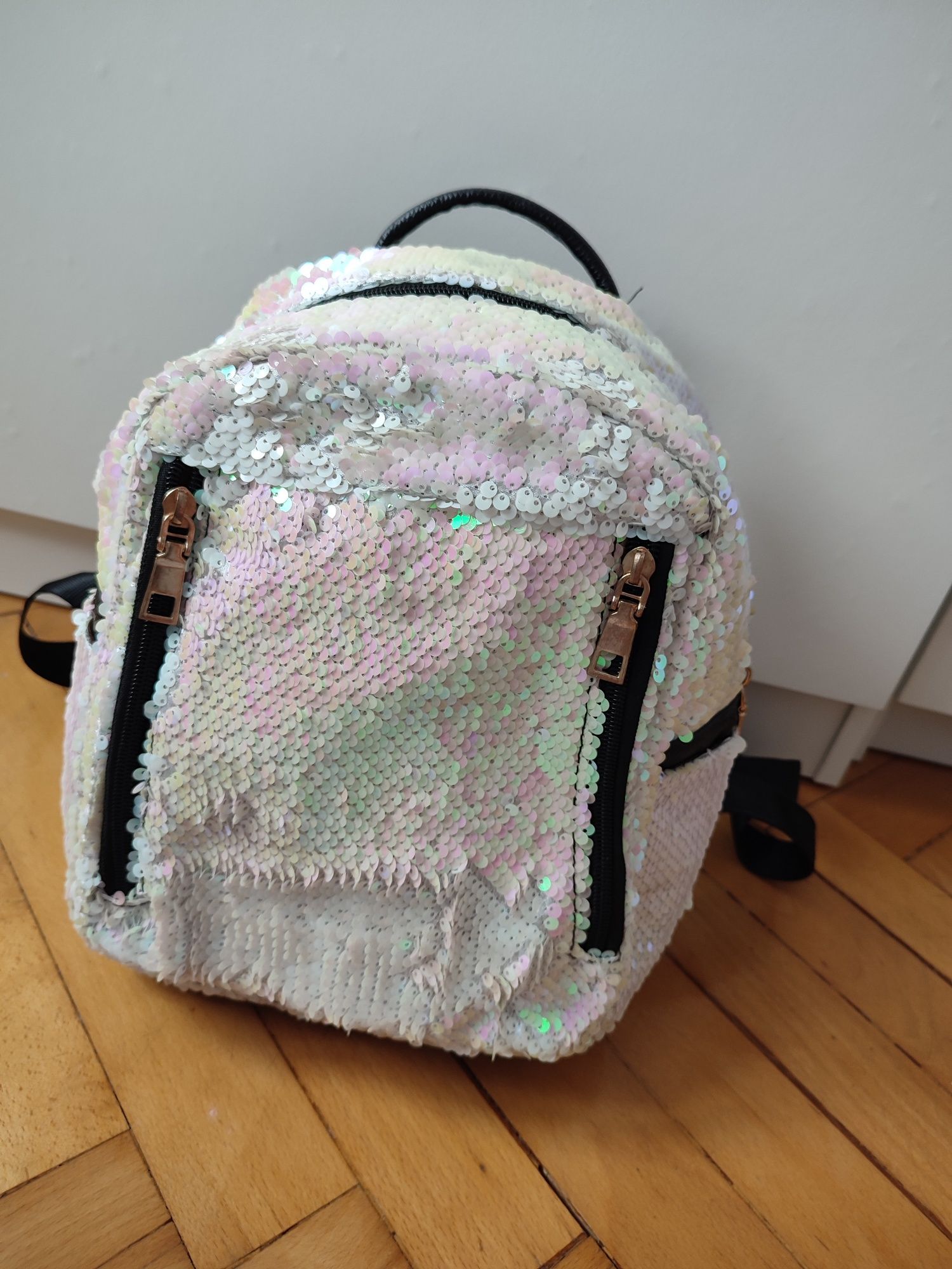 Nowy plecak syrenka biały z cekinami plecaczek damski dla dziecka
