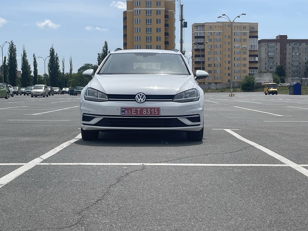 Фольксваген Гольф 7 2019 року