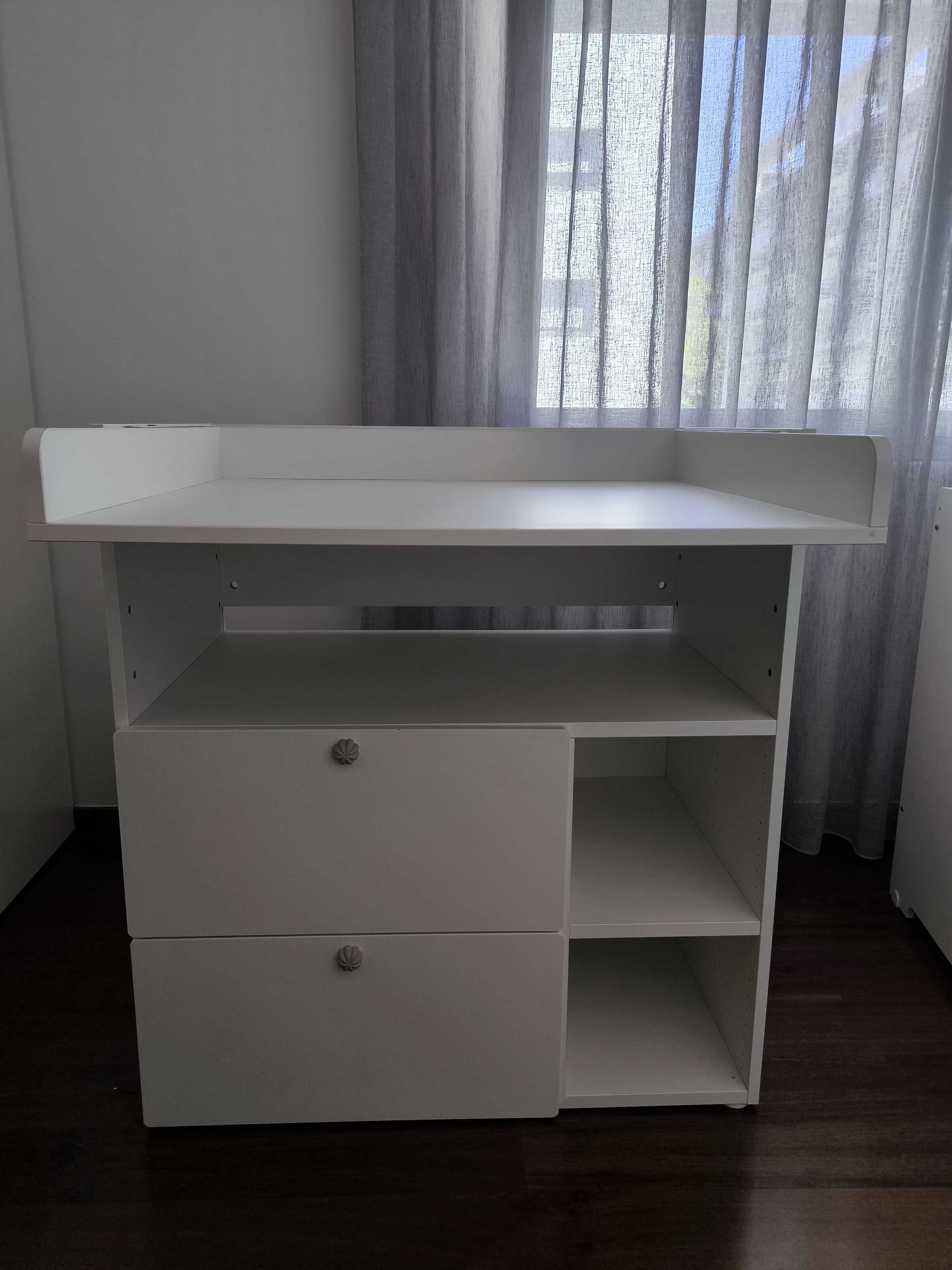 Trocador bebé IKEA - como novo