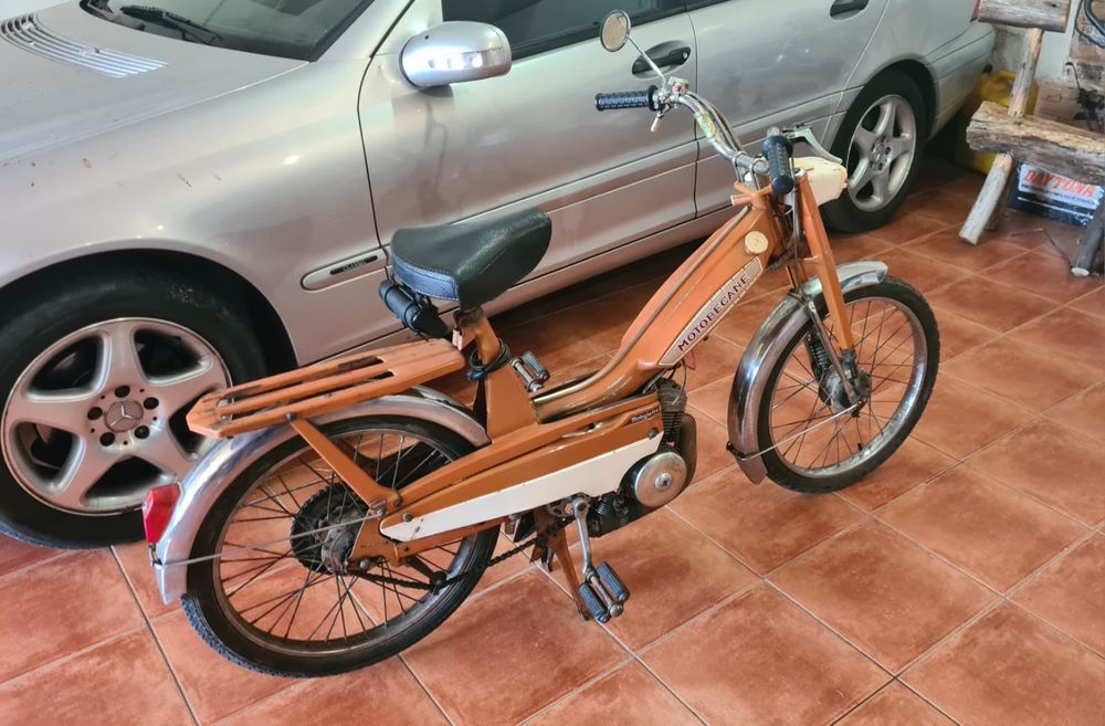 Mobilete Motobecane av10