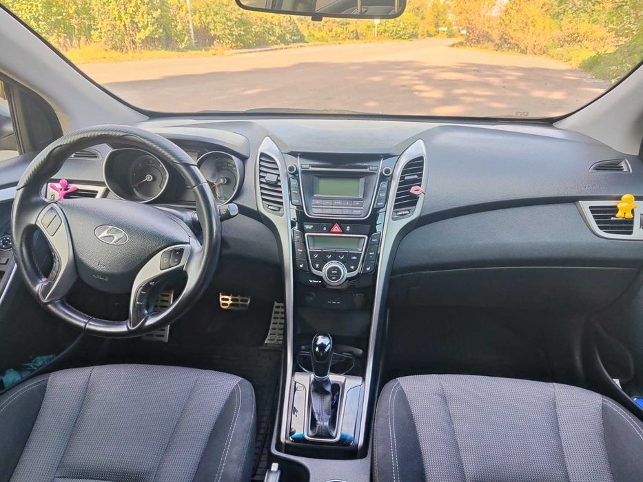 Продам Hundai i30 2013 (2014). Автомат, 1.6 л Дизель.