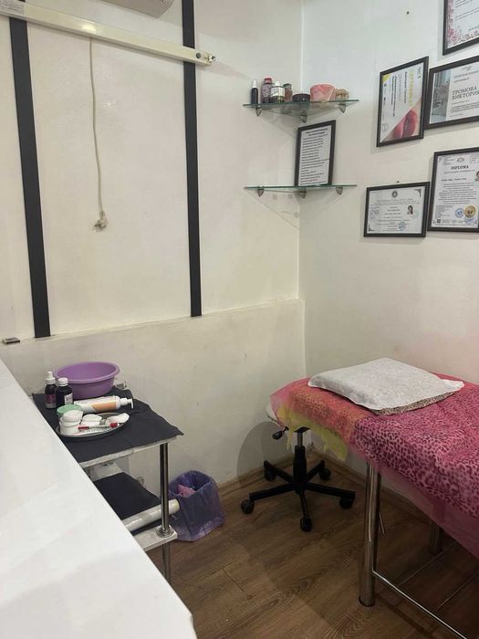 Сдам помещение в  Центре ,  метро Научная , свободного назначения