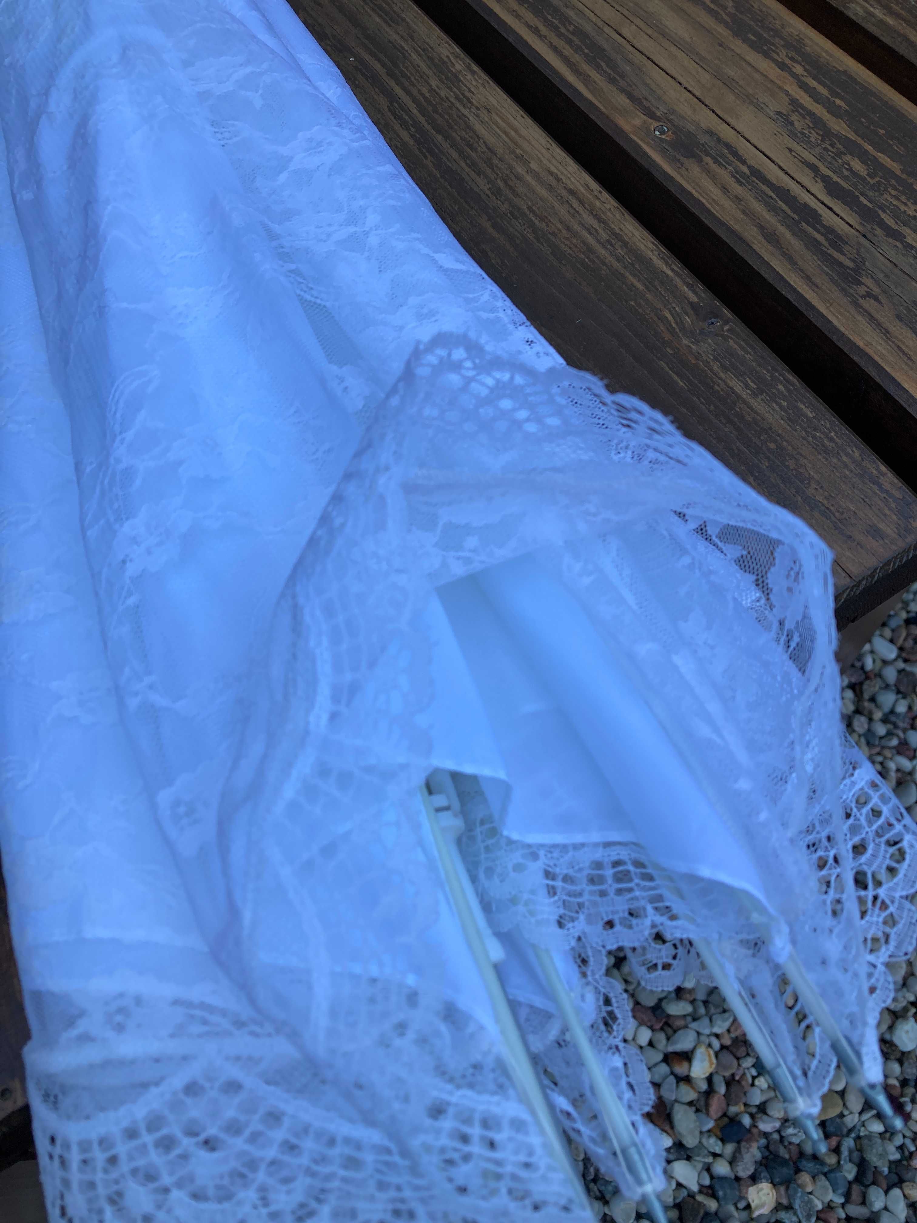 Duży parasol ślubny, biały, koronki, do zdjęć, sesji ślubnej