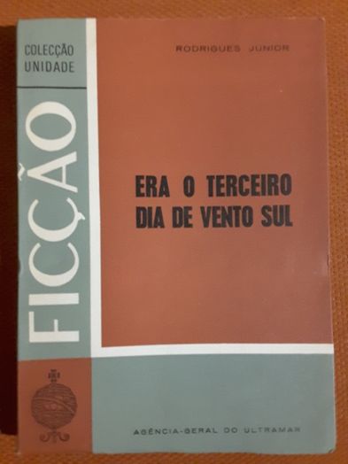 Lit. Ultramarina: Terra Quente-Era o Terceiro Dia-O Samovar-À Sombra