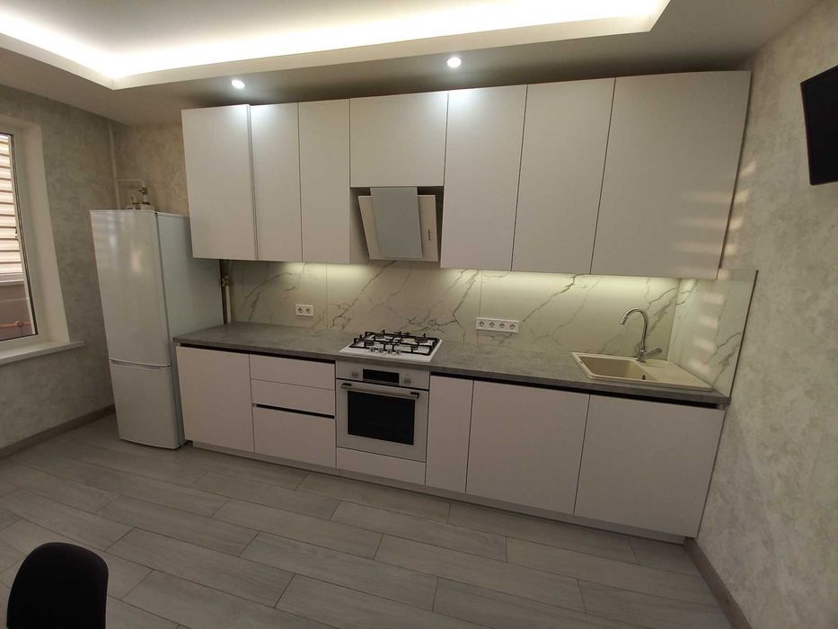 Продам 1 кімнатну квартиру 47.1 м2 "ЖК Київський Маєток"!