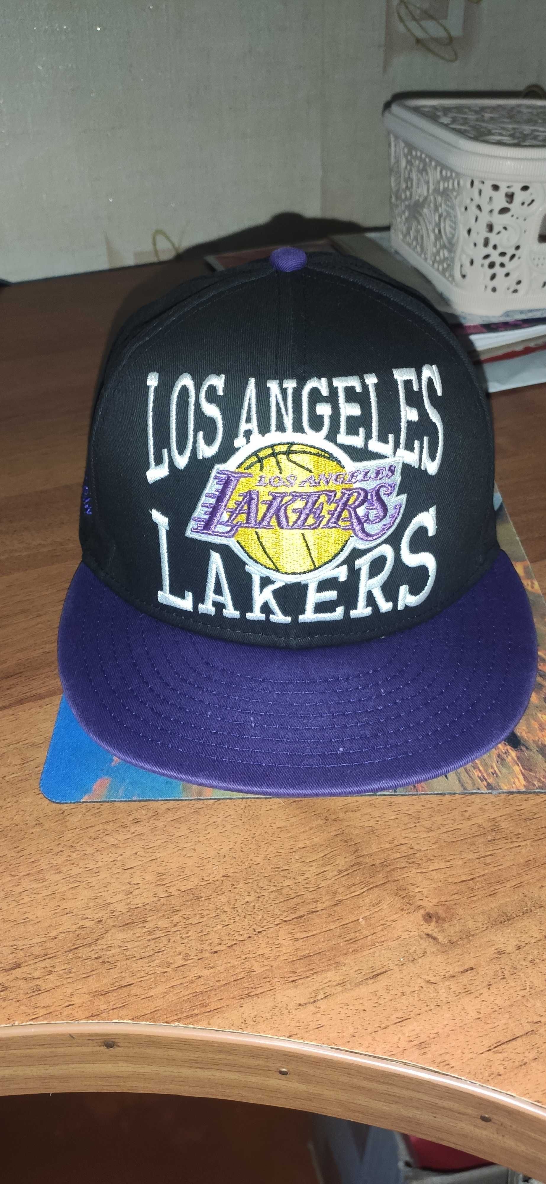 Бейсболка New Era Los Angeles Lakers. NBA Hardwood collections.