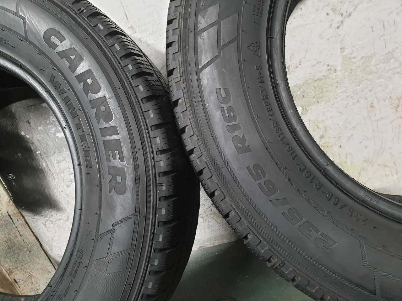 Dwie Opony zimowe 235/65R16C 6mm Pirelli Carrier Winter 2021r