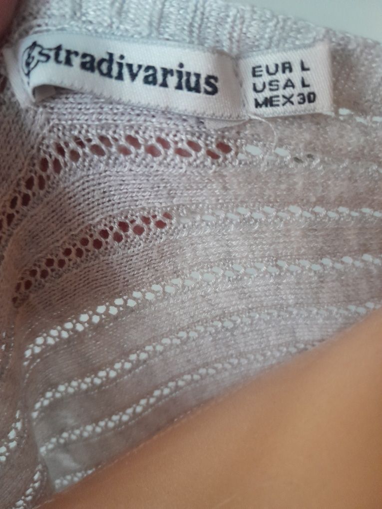 Lekki dłuższy sweterek ażurek Stradivarius L (M-XL)
