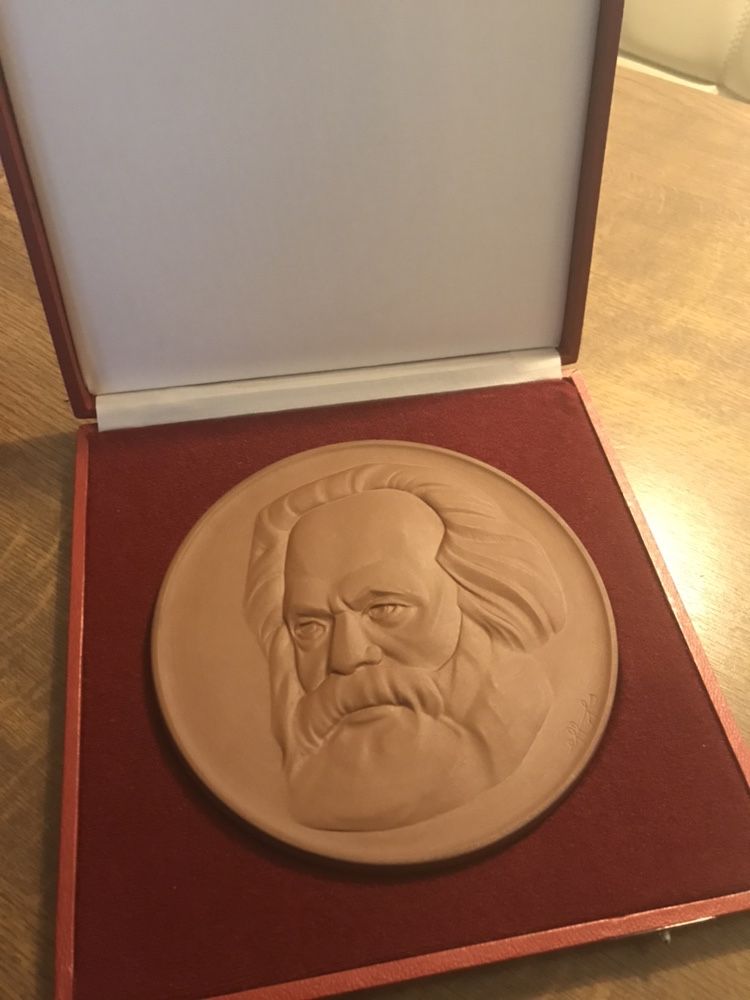 Karl Marx - barelief / medal