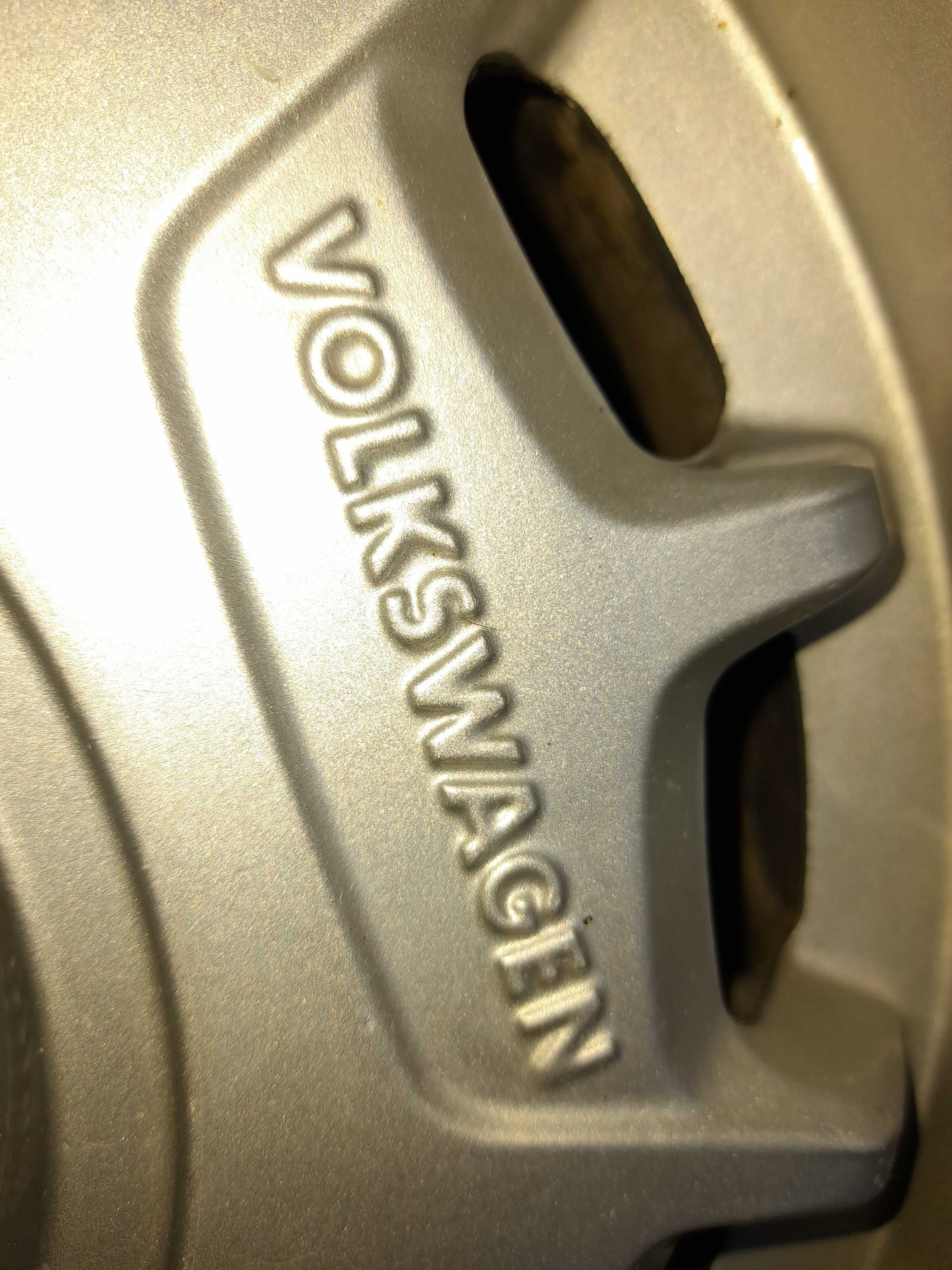 Koła Volkswagen 4x100 6Jx14H2 ET38 letnie opony
