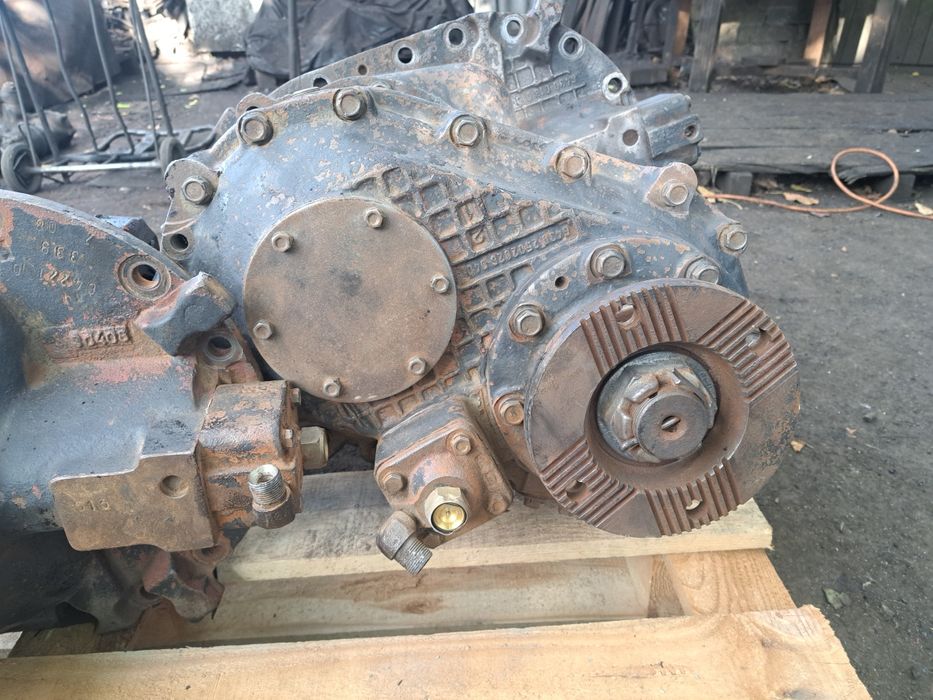 Редуктор Маз средний задний...21×29 балансир евро