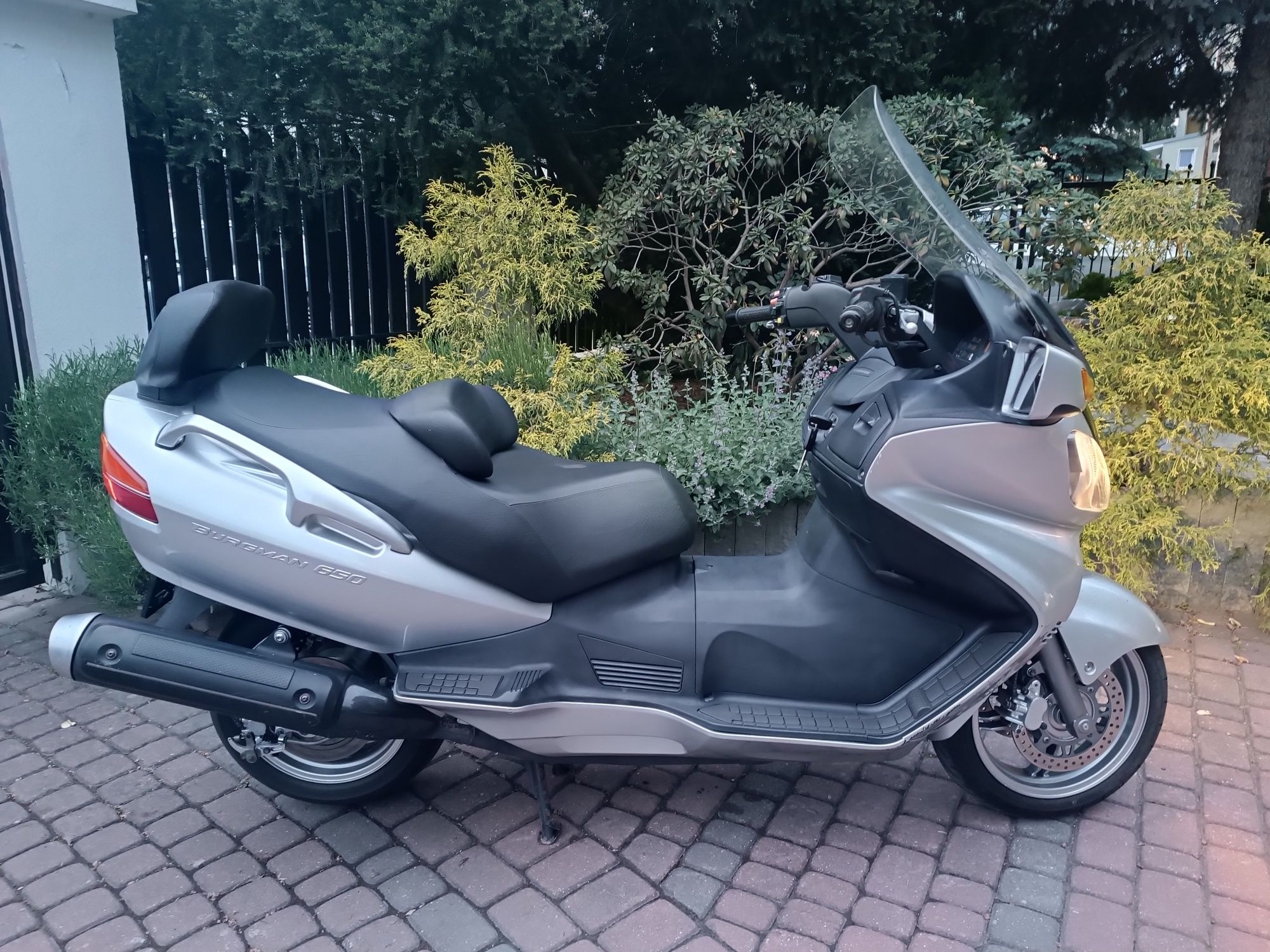 Suzuki Burgman 650, Przebieg 25 tyś, super stan