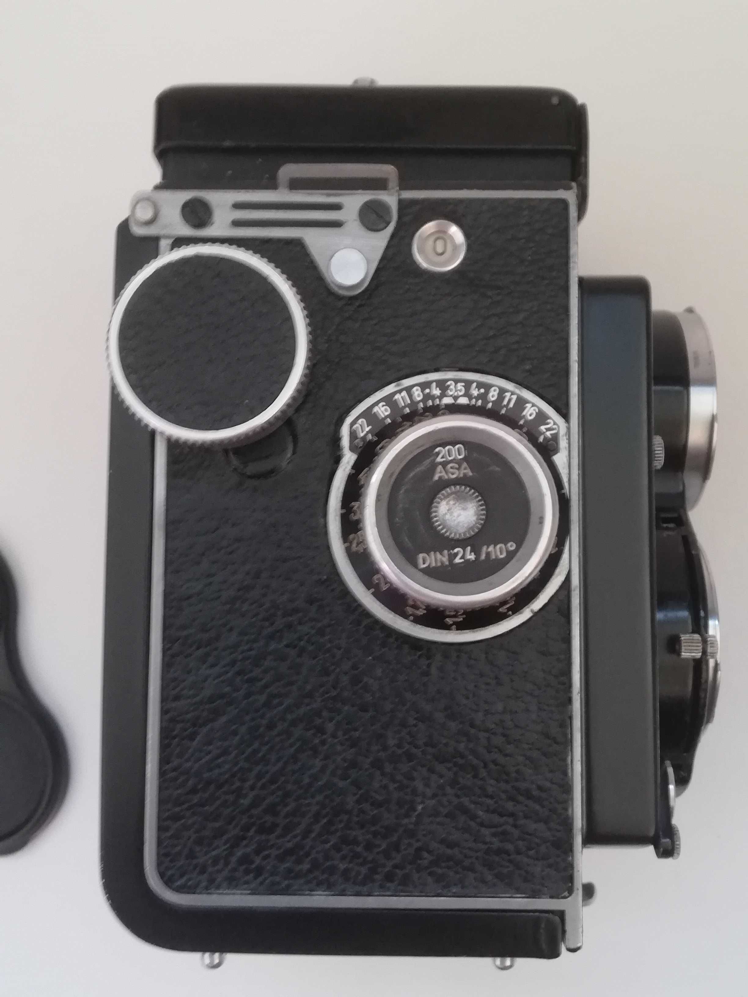 Rolleicord V з Schneider-Kreuznach Xenar 3.5/75mm в хорошому стані