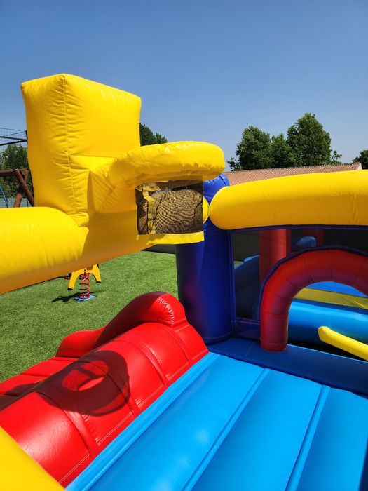 Alugamos insuflável pula pula para festas aniversário batizados