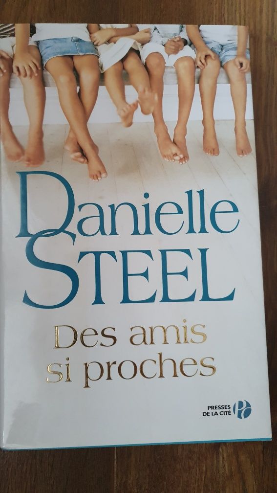 Danielle Steel - Des amis si proces- książka  w języku  francuskim