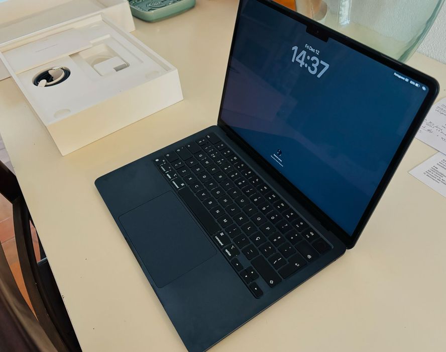 MacBook Air M2 – 13" – Midnight – 8GB/512GB – Excelente Estado