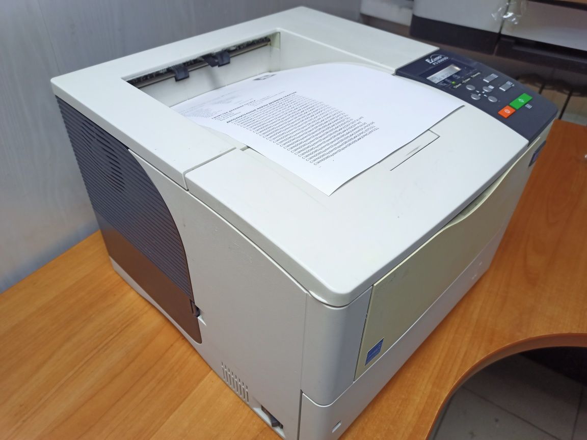 Лазерный принтер  kyosera fs 2000 dn