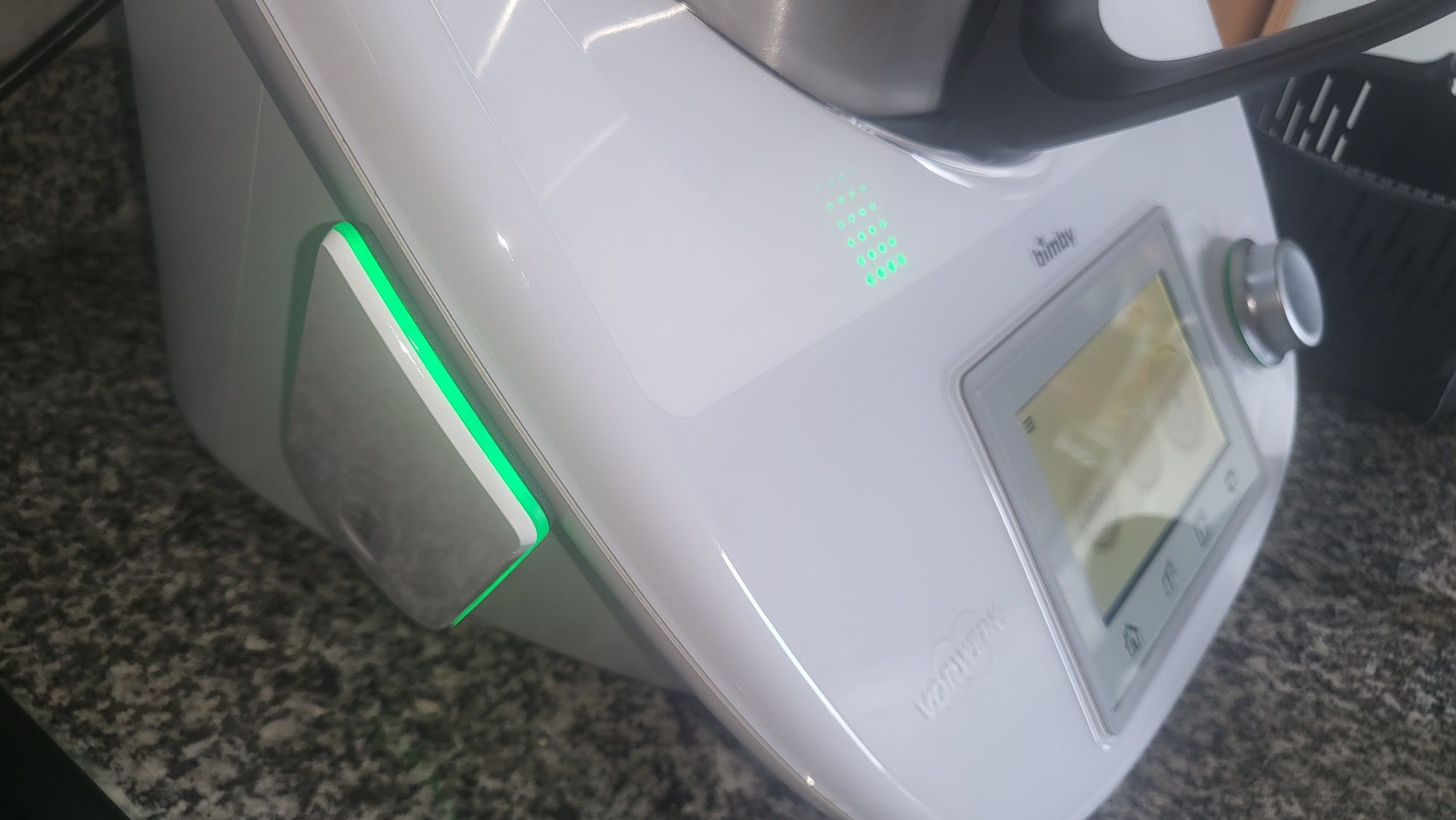 BIMBY TM5 c/ EXTRAS, 2 COPOS, COOKIDOO, A BIMBY FAZ e saco TRANSPORTE