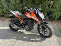 KTM DUKE 125 niski przebieg AKRAPOVIC
