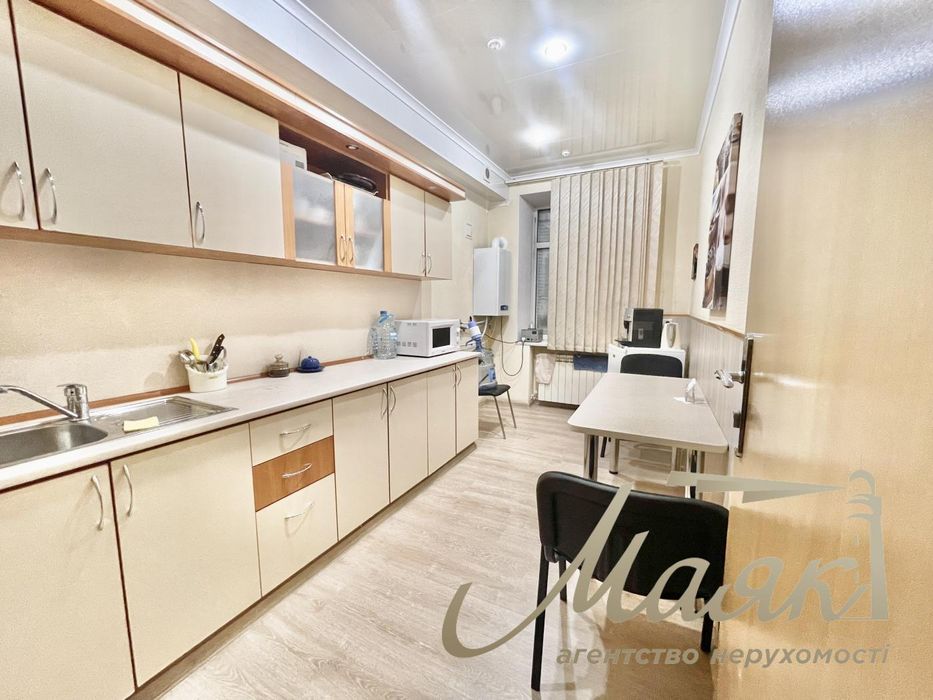 Вигідна пропозиція! Продаж офіса в центрі Запоріжжя, 160м2
