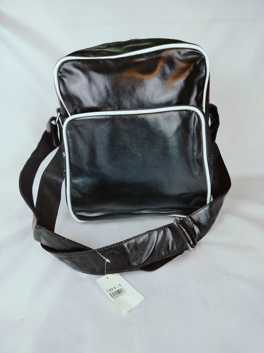 Nowa czarna listonoszka unisex