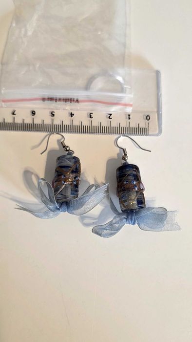 Brinco azul muito delicado