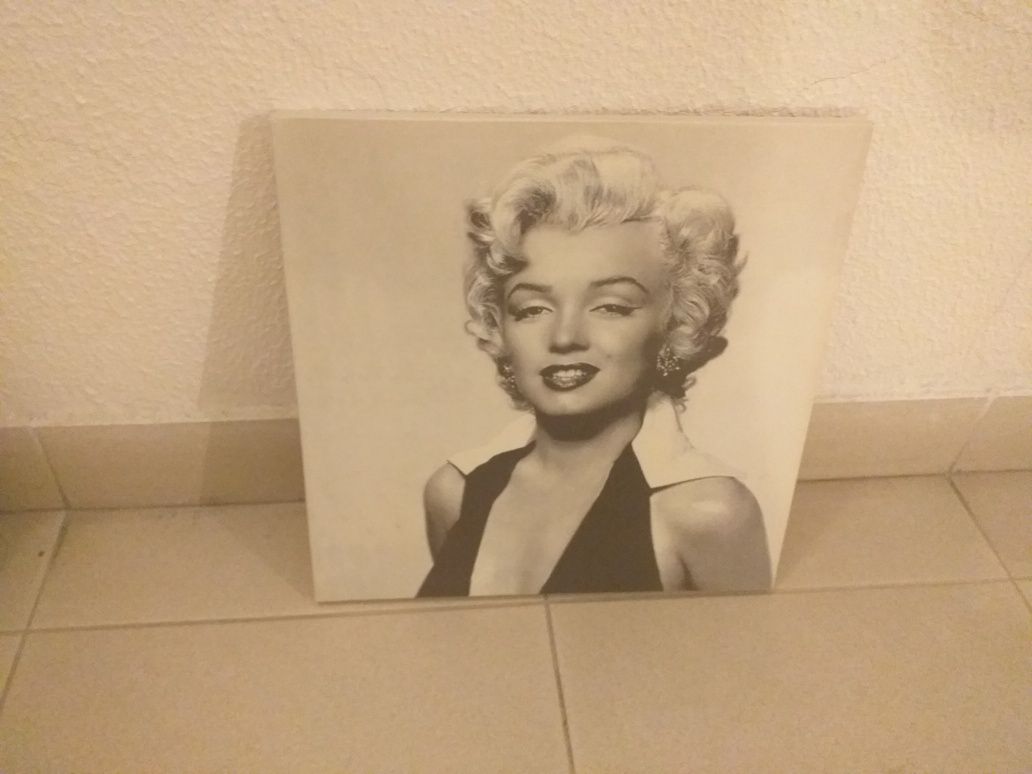 Quadro a preto e branco da Merylin Monroe