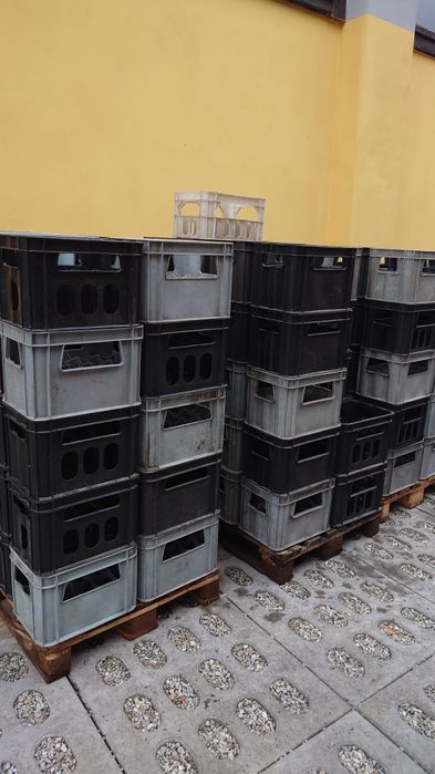 Transportery plastikowe na butelki