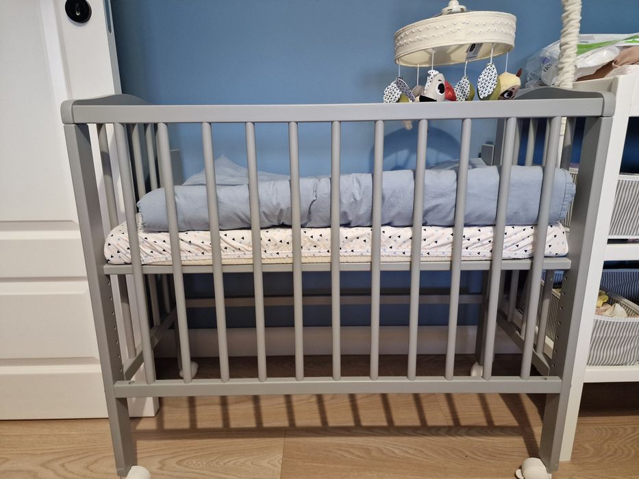 Łóżeczko dostawka drewniane