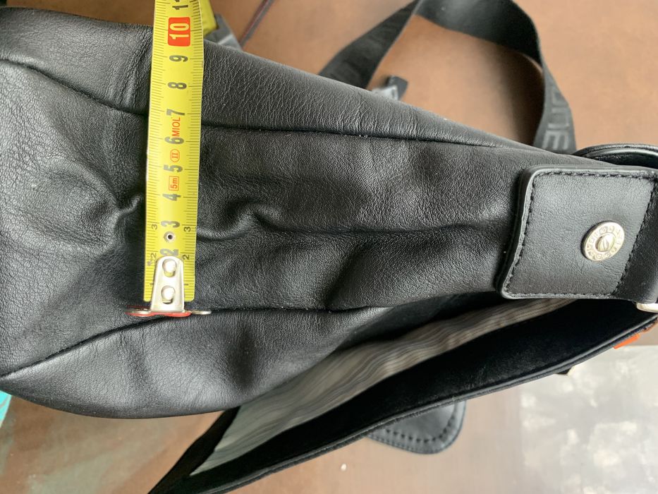 Продам мужскую сумку доя ноутбука