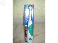 Escova dentes há pilhas Braun oral b D-4