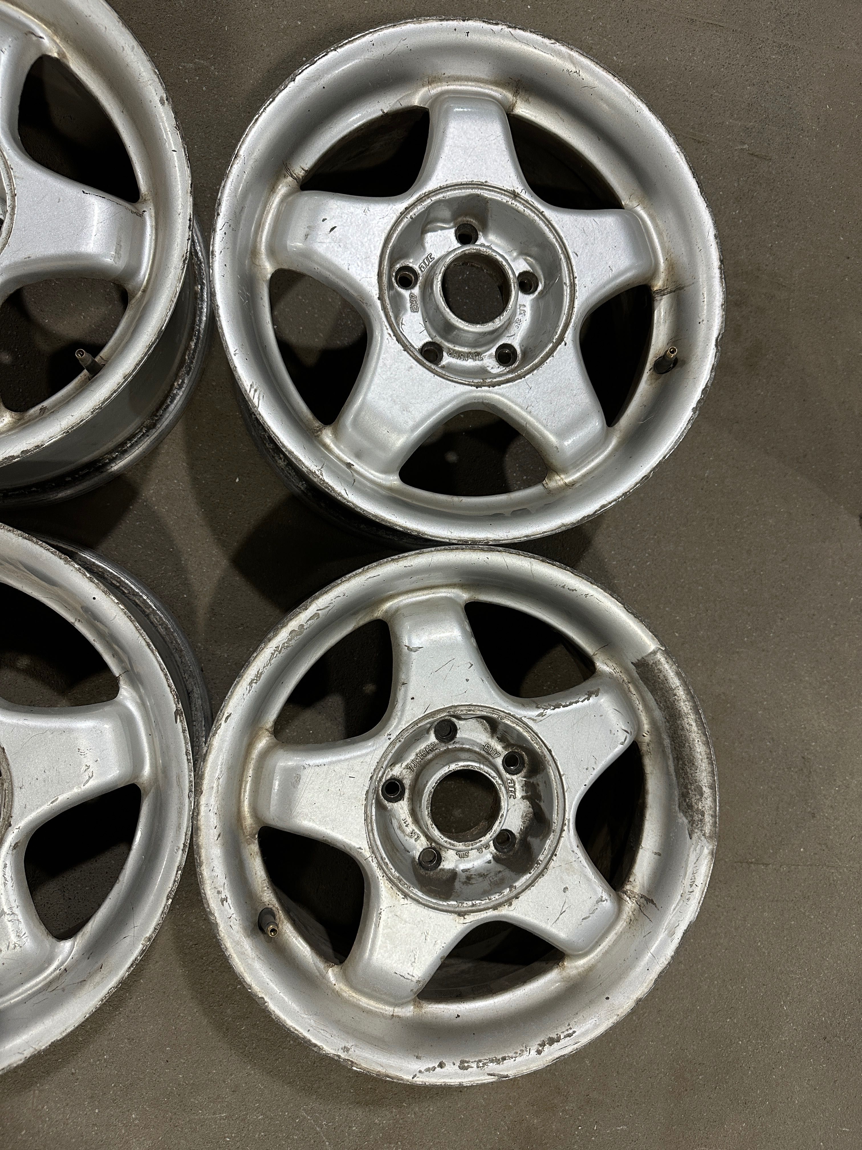 Диски литые титаны Opel GM 5x110 R15 7J ET37