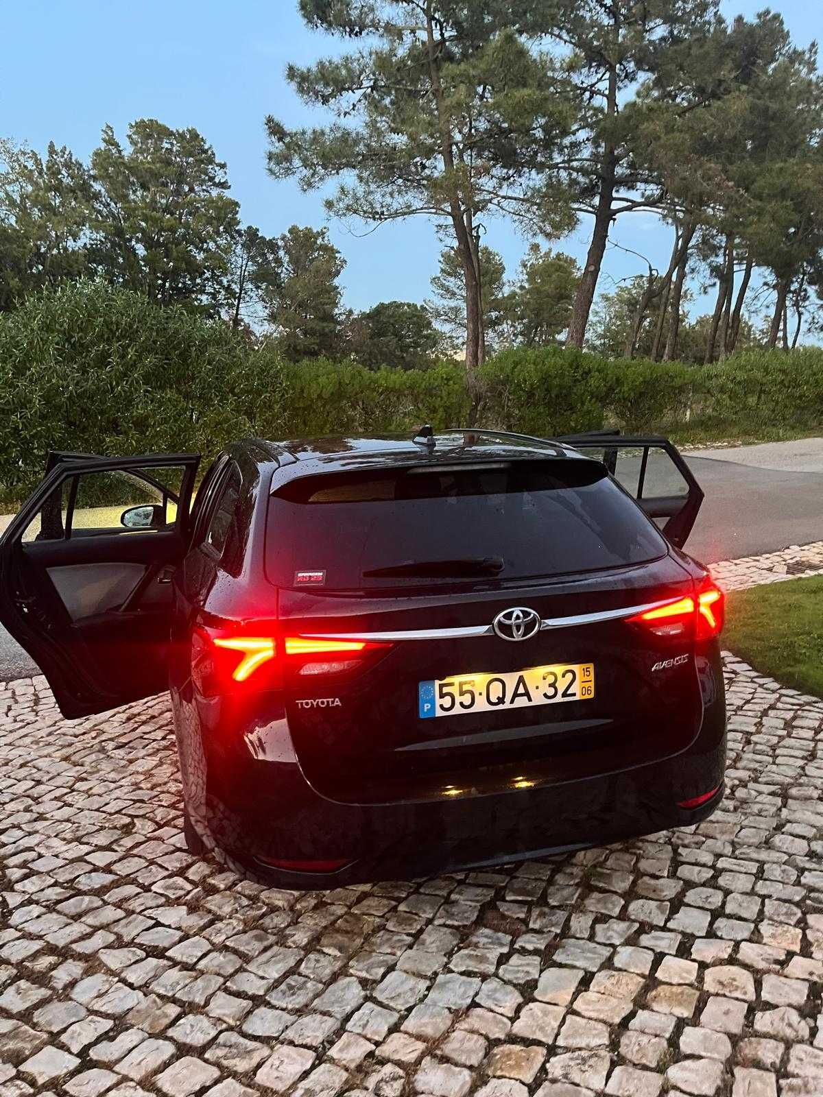 Vende-se Toyota Avensis SW 2015 – Fiável, Espaçosa e Bem Cuidada!