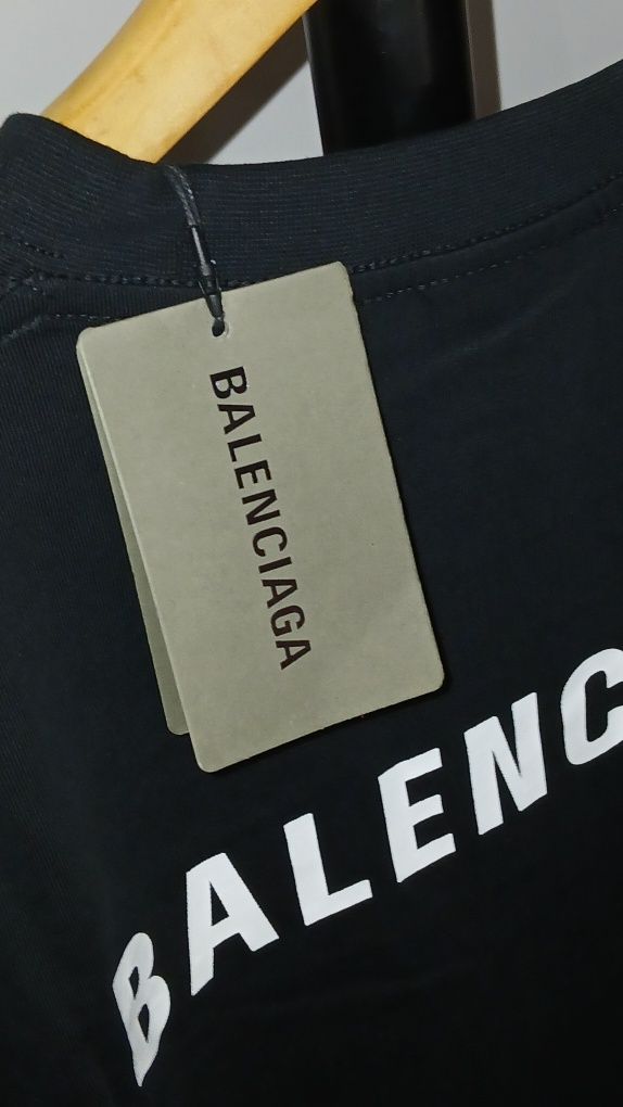 Balenciaga Logo T-shirt preta