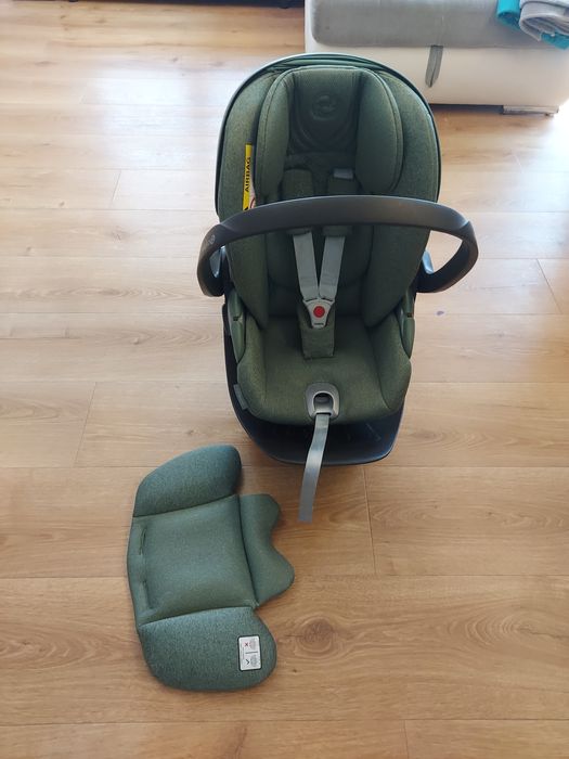 Fotelik z bazą cybex cloud t + zielony