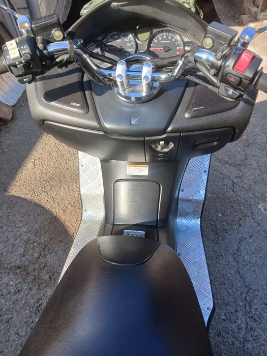 Продам Максі Скутер