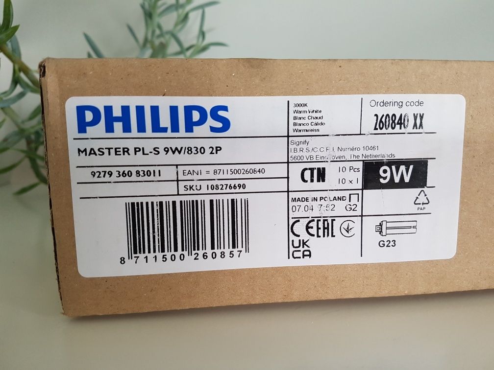 Żarówka świetlówka philips master pl-s 2p 9w/830